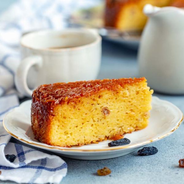 piece-kugel-traditional-jewish-dessert-food